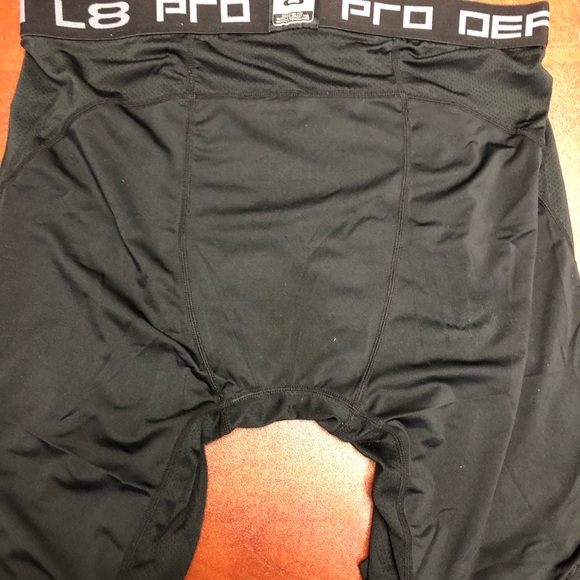 Men’s Layer 8 Wick-Dry Performance Boxer Brief - Picture 2 of 4